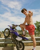 Hayes Grier : hayes-grier-1589781242.jpg