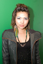 Hayley Kiyoko : hayley-kiyoko-1355861861.jpg