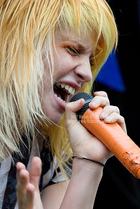 Hayley Williams : hayley_williams_1214841603.jpg