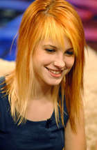 Hayley Williams : hayley_williams_1287820501.jpg