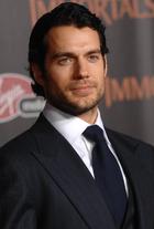 Henry Cavill : henry-cavill-1373011646.jpg