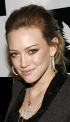 Hilary Duff : TI4U_u1141954253.jpg