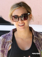 Hilary Duff : hilary-duff-1319128140.jpg