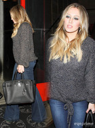 Hilary Duff : hilary-duff-1321210822.jpg