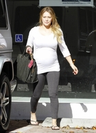 Hilary Duff : hilary-duff-1324442372.jpg