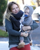 Hilary Duff : hilary-duff-1357066702.jpg