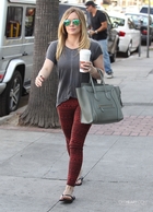 Hilary Duff : hilary-duff-1371080202.jpg