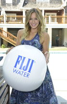 Hilary Duff : hilary-duff-1374437290.jpg