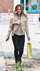 Hilary Duff : hilary-duff-1395154011.jpg