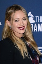 Hilary Duff : hilary-duff-1477236323.jpg