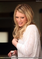 Hilary Duff : hillary_duff_1249736869.jpg