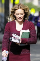 Hilary Duff : hillary_duff_1255637108.jpg