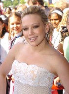 Hilary Duff : hillary_duff_1269402393.jpg