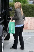 Hilary Duff : hillary_duff_1271289623.jpg