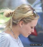 Hilary Duff : hillary_duff_1273013975.jpg