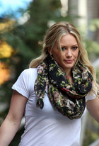 Hilary Duff : hillary_duff_1277228543.jpg