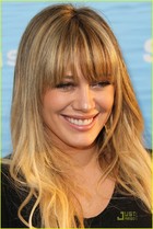 Hilary Duff : hillary_duff_1301582337.jpg