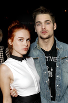 Holland Roden : TI4U1562370309.jpg