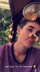 Hunter Rowland : hunter-rowland-1537593302.jpg