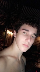 Hunter Rowland : hunter-rowland-1540922641.jpg