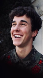 Hunter Rowland : hunter-rowland-1542252961.jpg