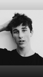 Hunter Rowland : hunter-rowland-1554609602.jpg