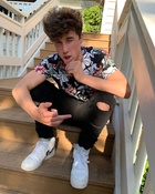 Hunter Rowland : hunter-rowland-1564265341.jpg