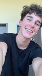 Hunter Rowland : hunter-rowland-1568257202.jpg