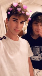 Hunter Rowland : hunter-rowland-1570910762.jpg