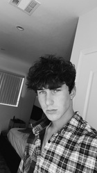 Hunter Rowland : hunter-rowland-1624587841.jpg