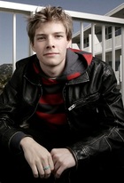 Hunter Parrish : hunter-parrish-1383692042.jpg