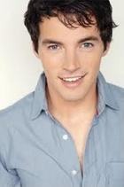 Ian Harding : ianharding_1281375032.jpg