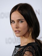 Isabel Lucas : isabellucas_1293155519.jpg