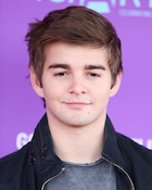 Jack Griffo : jack-griffo-1460609281.jpg