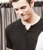 Jake Abel : jake-abel-1378312706.jpg