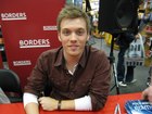 Jake Abel : jake-abel-1379892583.jpg