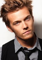 Jake Abel : jake-abel-1406905262.jpg