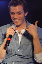 Jake Abel : jake-abel-1447776019.jpg