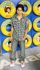 Jake T. Austin : jake-t-austin-1313508121.jpg