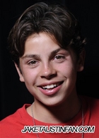 Jake T. Austin : jake-t-austin-1320867928.jpg