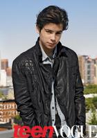 Jake T. Austin : jake-t-austin-1322693351.jpg