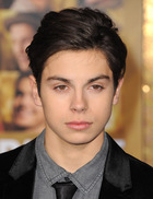 Jake T. Austin : jake-t-austin-1323214237.jpg