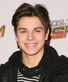 Jake T. Austin : jake-t-austin-1323214266.jpg