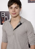 Jake T. Austin : jake-t-austin-1340639612.jpg