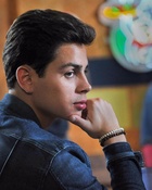 Jake T. Austin : jake-t-austin-1593908642.jpg