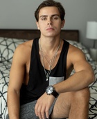 Jake T. Austin : jake-t-austin-1616382043.jpg