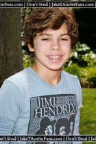 Jake T. Austin : jake_austin_1217286158.jpg