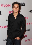 Jake T. Austin : jake_austin_1304903838.jpg