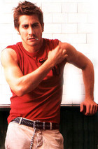 Jake Gyllenhaal : TI4U_u1140491319.jpg