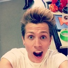 James McVey : james-mcvey-1416498249.jpg